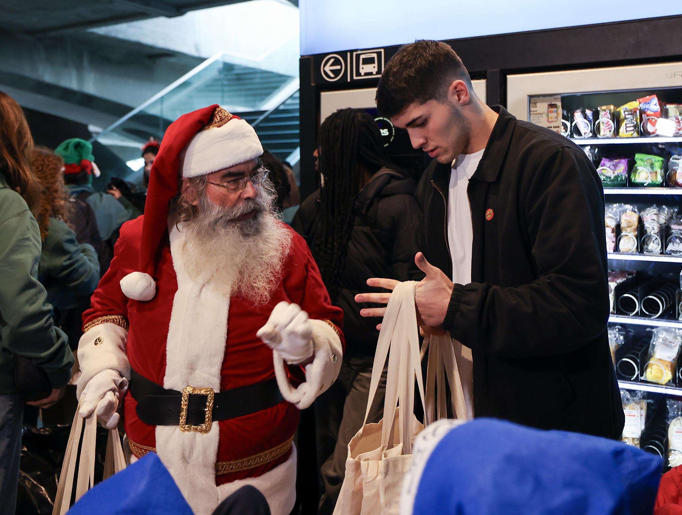 Imagem Diogo Ribeiro traz Alegria ao Comboio de Natal